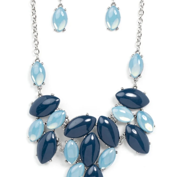 Jewelry - 5 piece set glimpses of Malibu blue